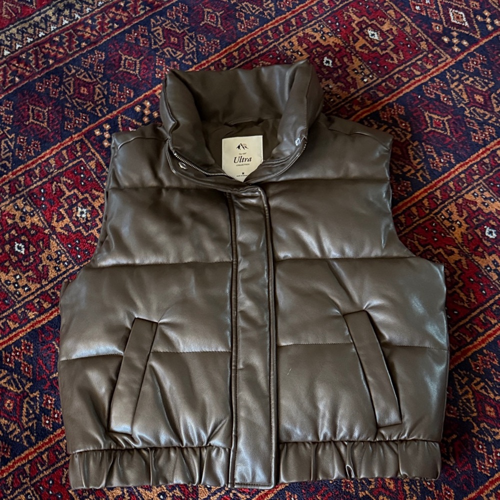 Abercrombie and Fitch Brown Puffer Vest | super thick! Size M